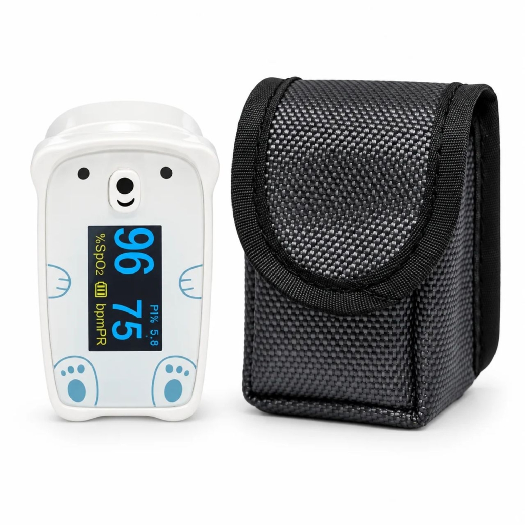 Pulsioxímetro pediátrico GMD Pulsax con diseño de oso y pantalla OLED, para medir SpO₂ y pulso en niños - CMC Ingeniería Médica Cali Colombia